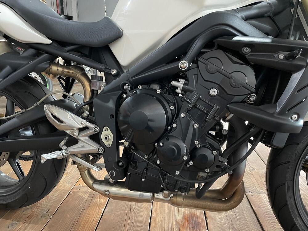 Triumph Street Triple (2007 - 12) (2)