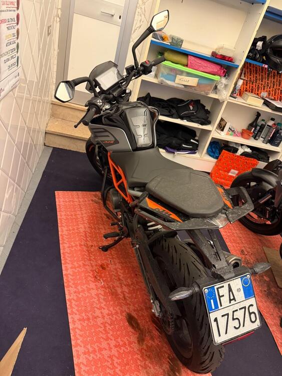 KTM 125 Duke (2021 - 23) (2)