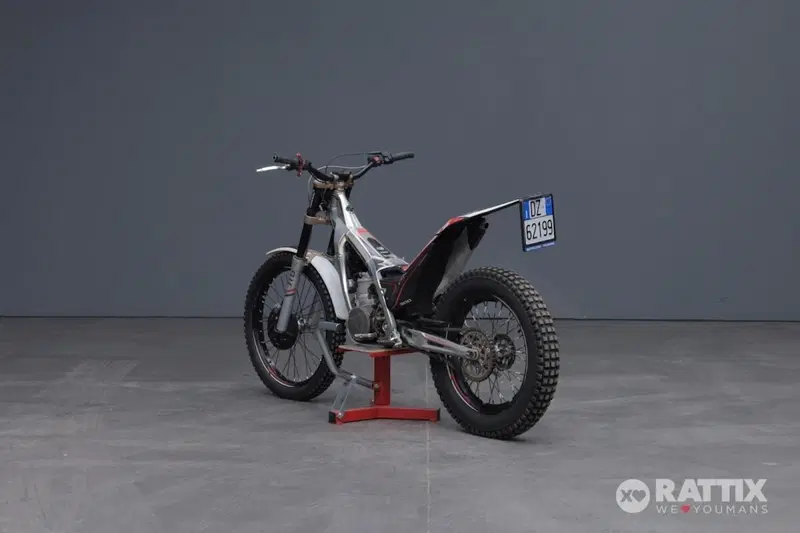 Jotagas Trial JT 300 - 301 (5)