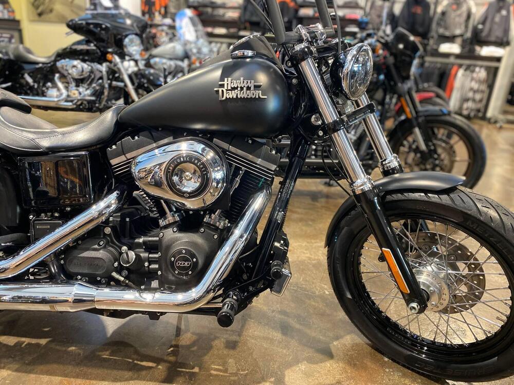 Harley-Davidson 1690 Street Bob Special (2015 - 16) - FXDB (3)