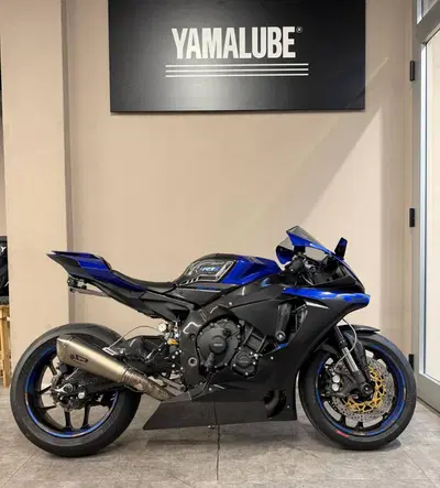 Yamaha YZF R1 (2017 - 19) usata