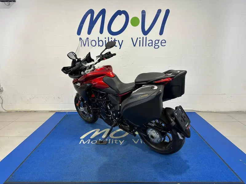 MV Agusta Turismo Veloce 800 Lusso SCS (2021 - 26) (4)