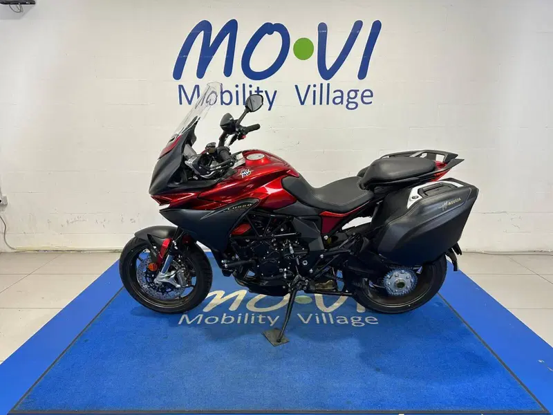 MV Agusta Turismo Veloce 800 Lusso SCS (2021 - 26) (5)