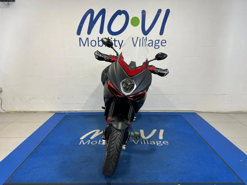 MV Agusta Turismo Veloce 800 Lusso SCS (2021 - 26) (7)