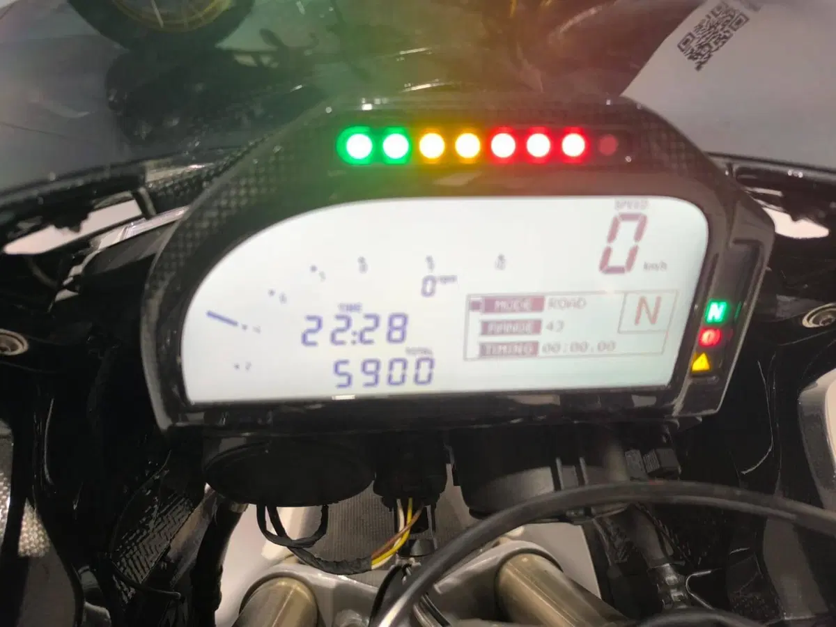 Bmw HP2 Sport (2)