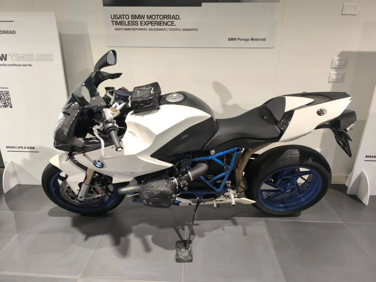 Bmw HP2 Sport (6)