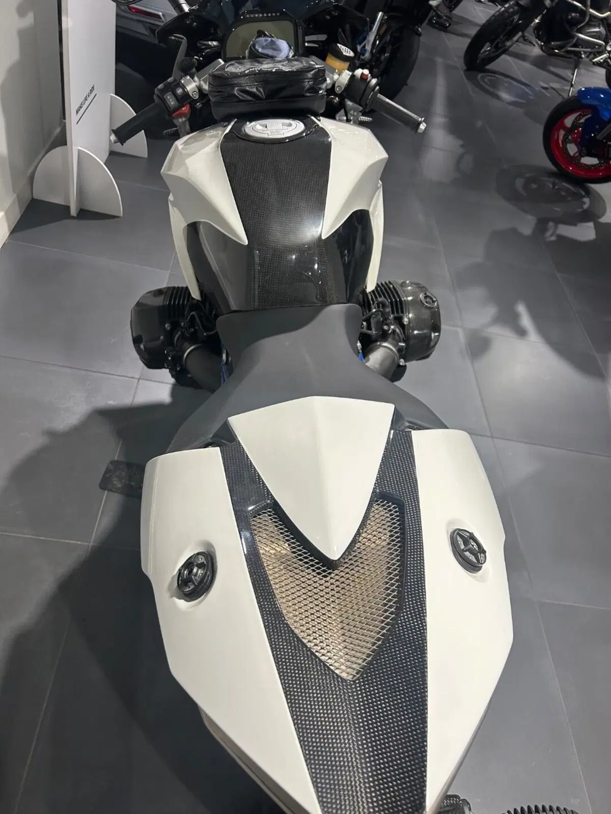 Bmw HP2 Sport (14)