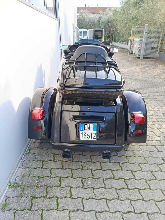 Harley-Davidson 117 CVO Tri Glide (2022) - FLHTCUTGSE_AF (4)