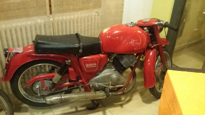 Moto Guzzi lodola
