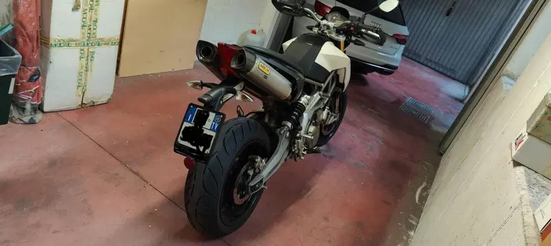 Aprilia Dorsoduro 750 (2009 - 14) (6)