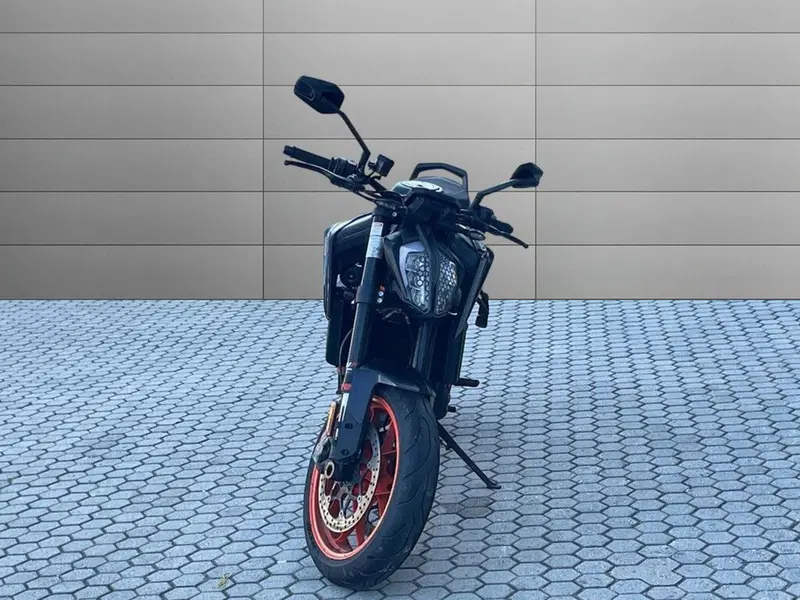 KTM 890 Duke R (2021) (3)