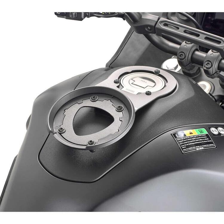 Flangia Tanklock Givi BF88 per Yamaha Tracer 7 - T