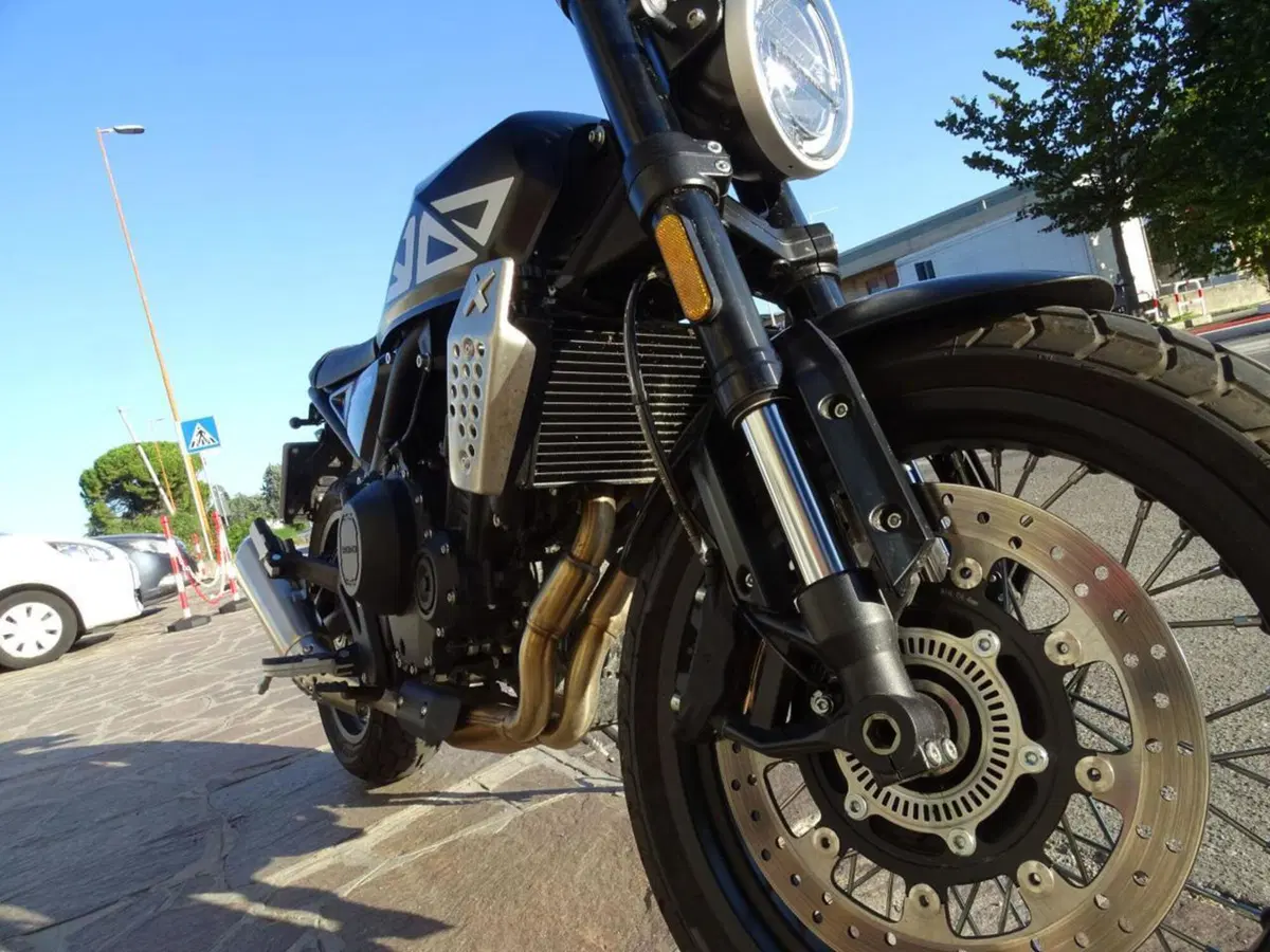 Brixton Motorcycles Crossfire 500 (2021 - 25) (8)