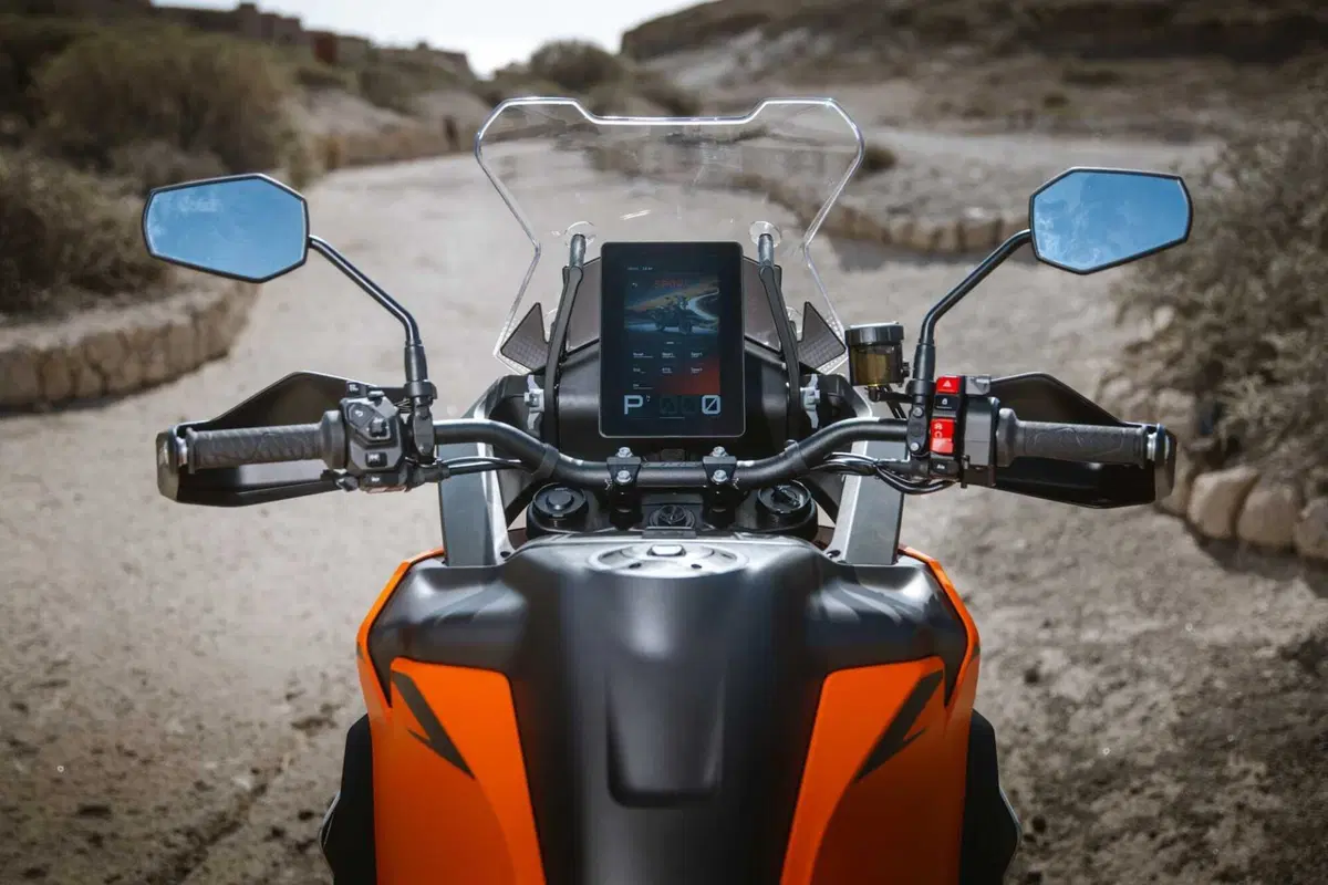 KTM 1390 SUPER ADVENTURE S EVO (4)