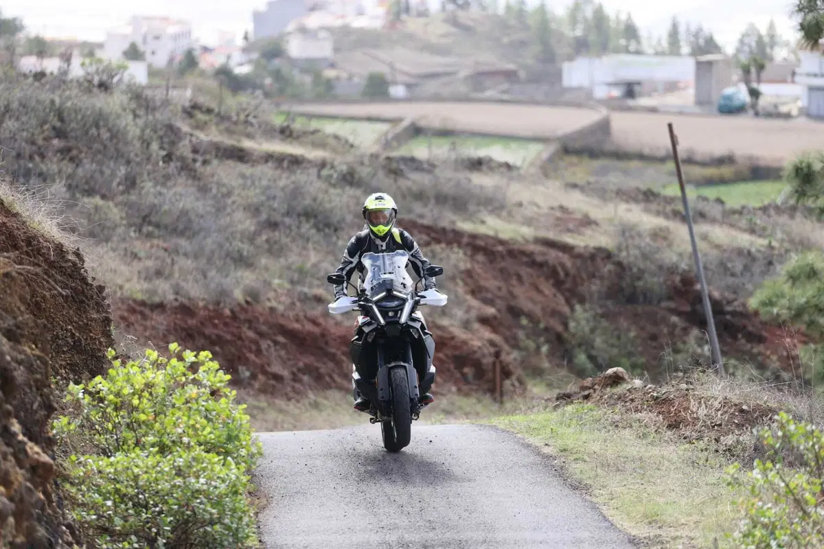 KTM 1390 SUPER ADVENTURE S EVO (15)
