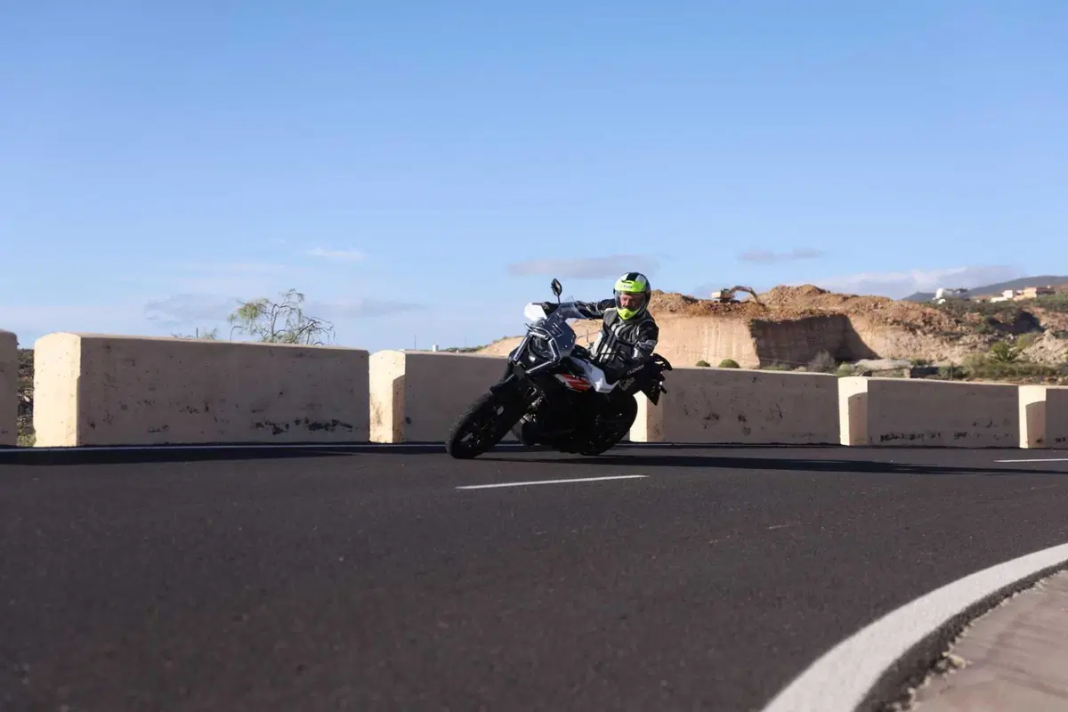 KTM 1390 SUPER ADVENTURE S EVO (16)