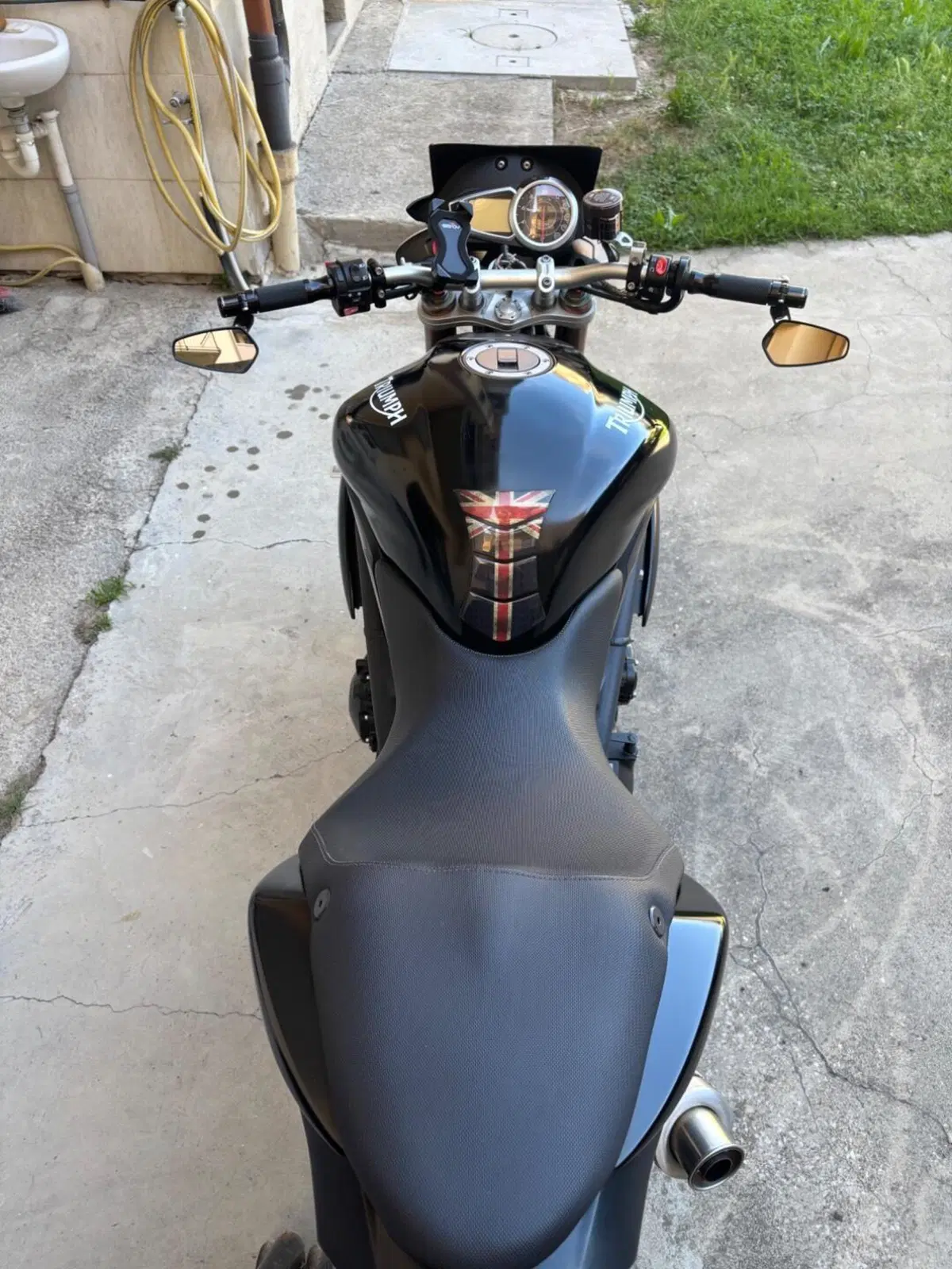 Triumph Speed Triple 1050 (2011 - 13) (4)