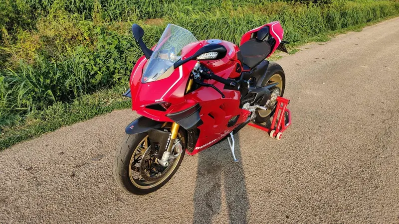 Ducati Panigale V4 S 1100 (2018 - 19) (2)