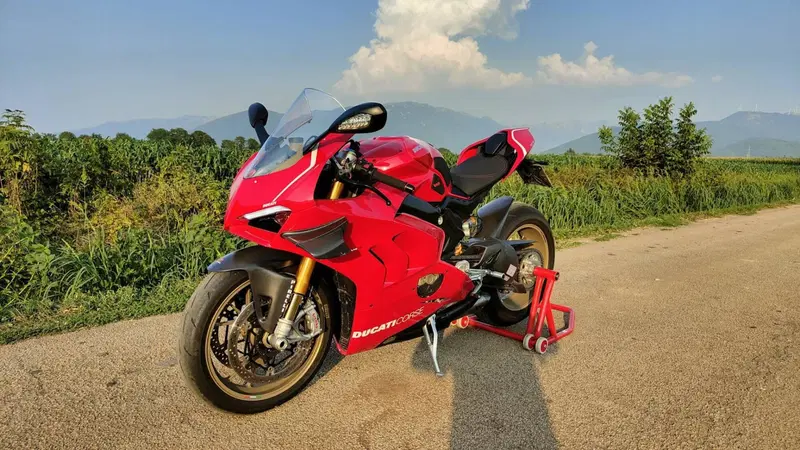 Ducati Panigale V4 S 1100 (2018 - 19) (3)