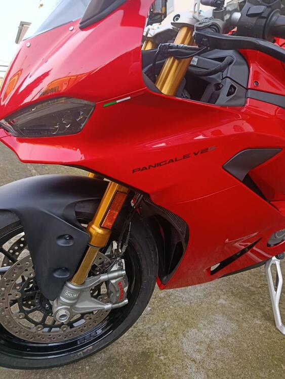 Ducati Panigale V2 S (2025) (2)