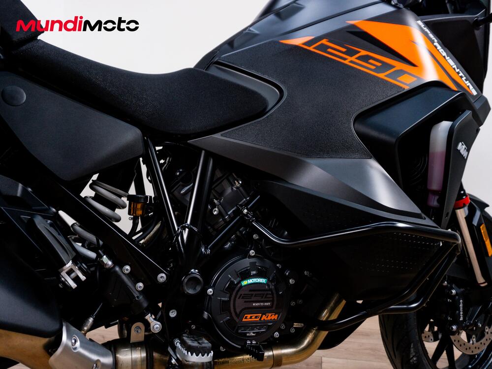 KTM 1290 Super Adventure S (2021) (4)