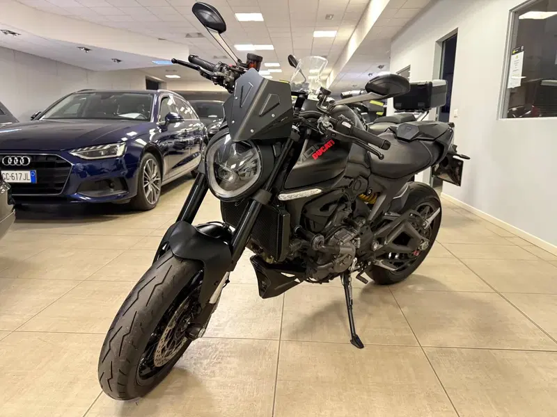 Ducati Monster 937 + (2021 - 25)