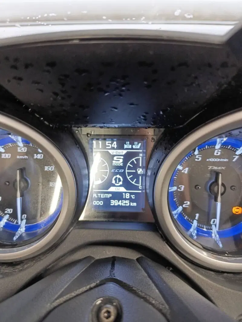 Yamaha T-Max 530 DX (2017 - 19) (4)