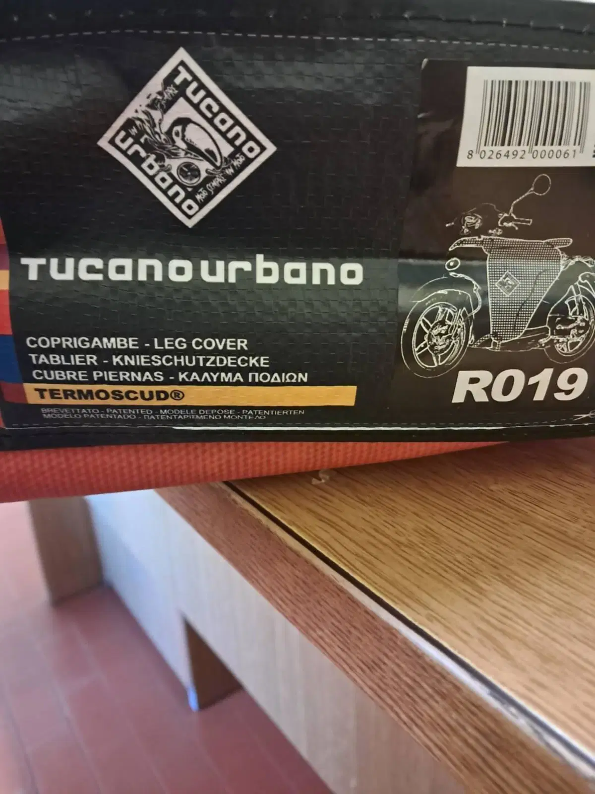 COPRIGAMBE TUCANO URBANO R019 Liberty honda sh 100