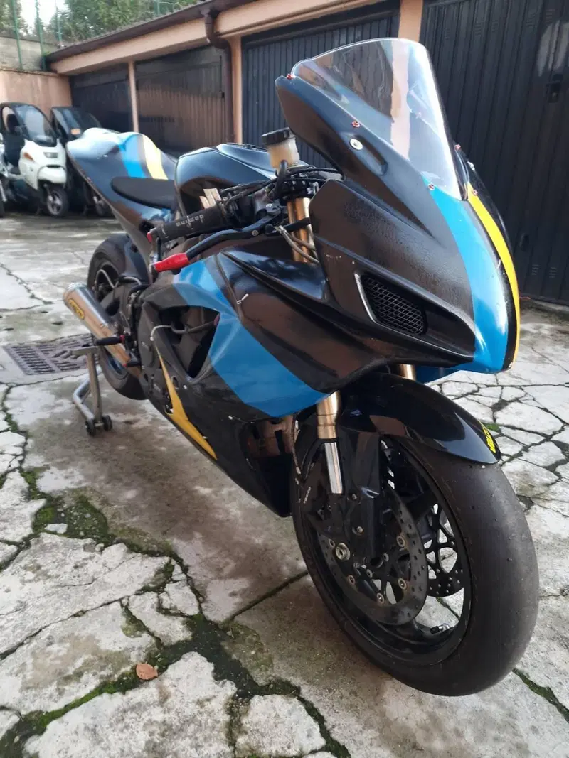Suzuki GSX R 600 (2006 - 07) (2)