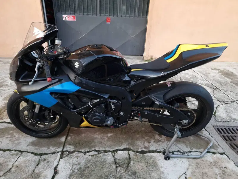 Suzuki GSX R 600 (2006 - 07) (5)