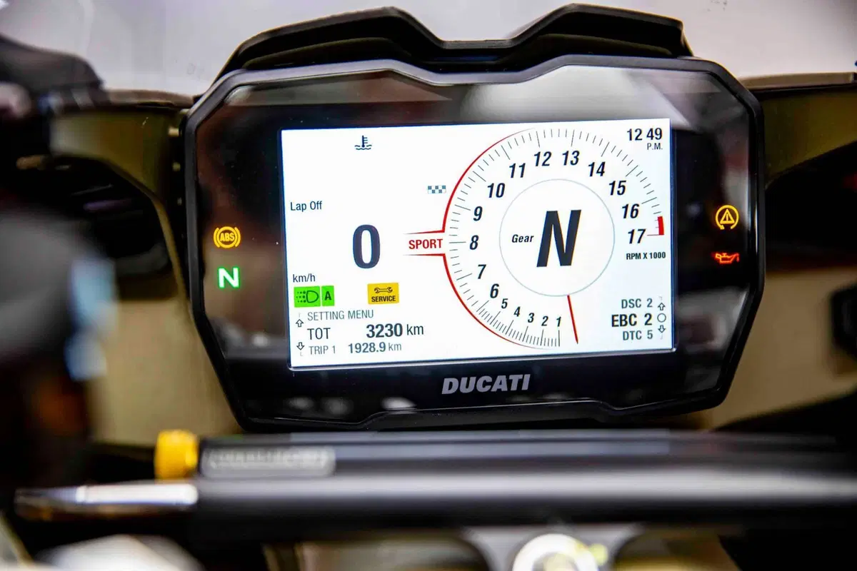 Ducati Panigale V4 R (2023 - 24) (20)