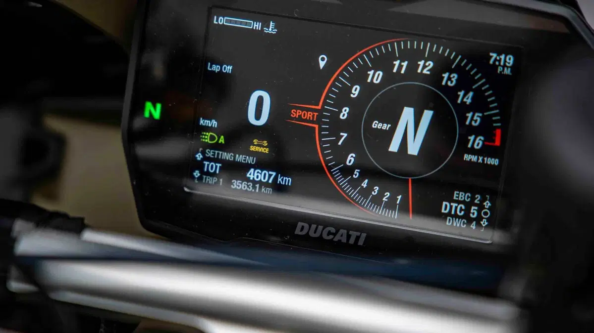 Ducati Panigale V4 1100 SP2 (2022 - 23) (20)