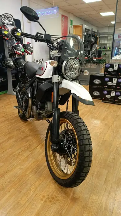 Ducati Scrambler 800 Desert Sled (2017 - 20) usata