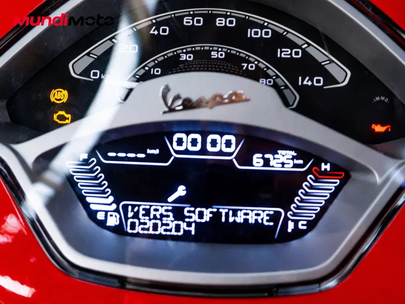 Vespa Primavera 125 RED (2025 - 26) (11)
