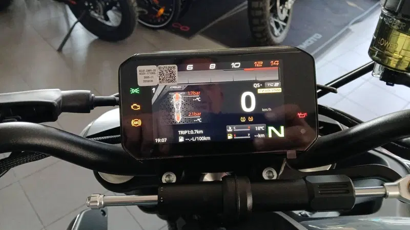 CFMOTO 675NK (2025 - 26) (2)