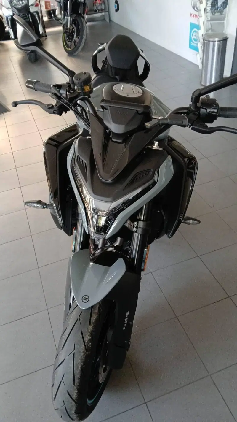 CFMOTO 675NK (2025 - 26)