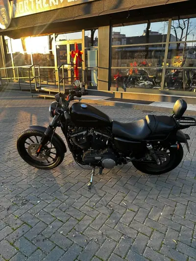 Harley-Davidson 883 Iron (2009 - 11) - XL 883N usata
