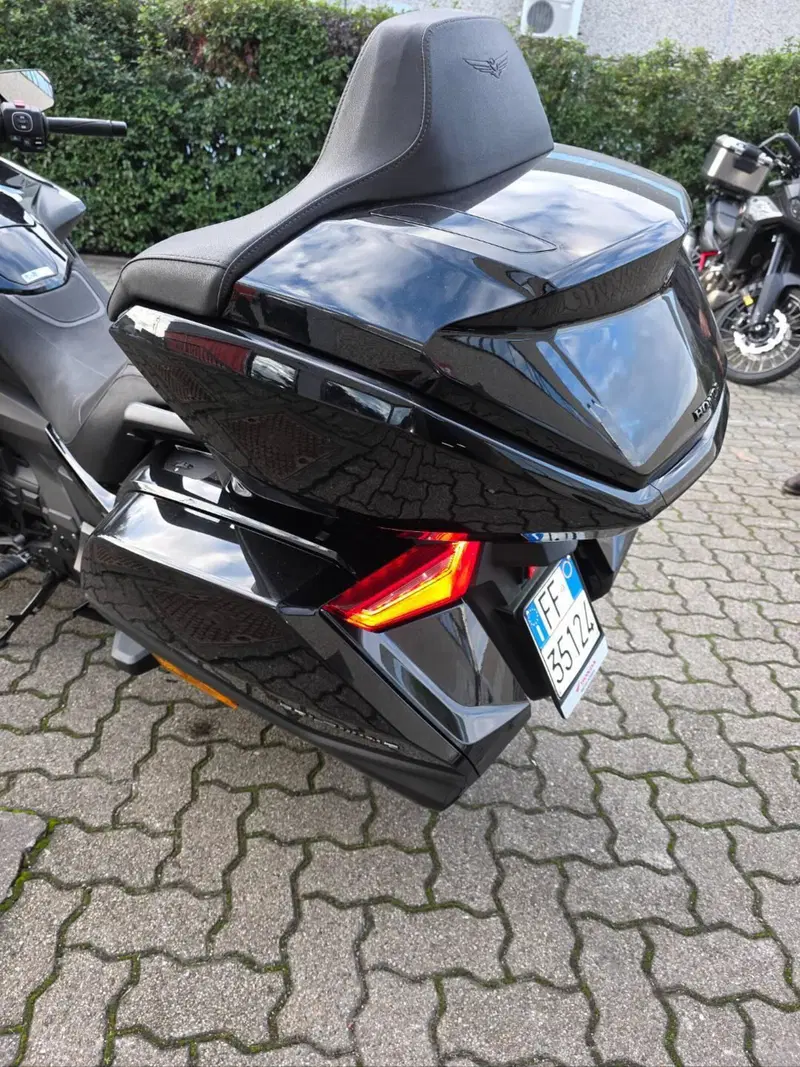 Honda GL 1800 Gold Wing Tour (2021 - 23) (6)