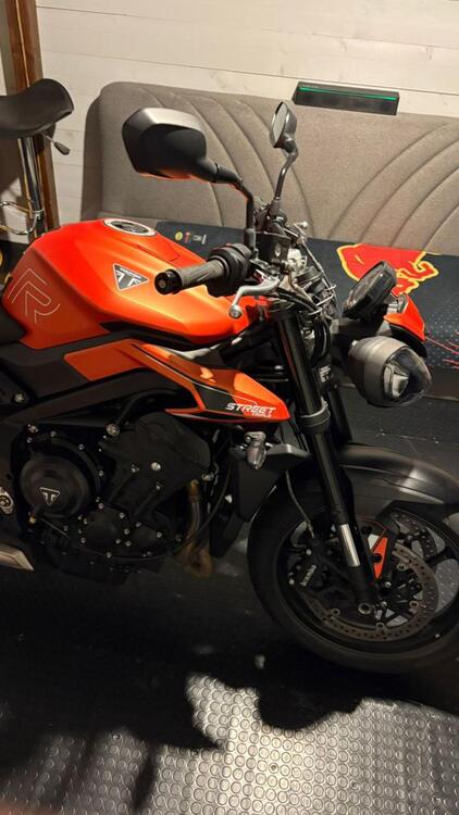 Triumph Street Triple 765 R A2 (2024 - 25) (3)
