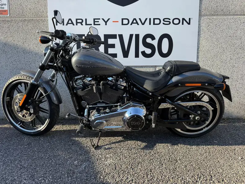 Harley-Davidson Breakout (2021 - 22) (2)