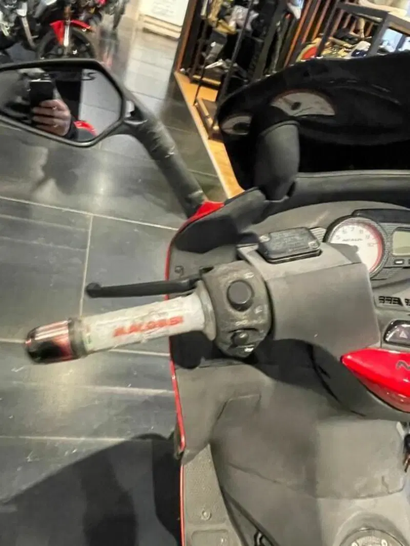 Gilera Nexus 500 (2003 - 05) (7)