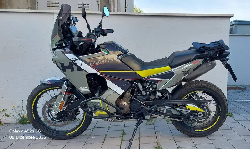 Husqvarna Norden 901 (2022 - 26) (2)