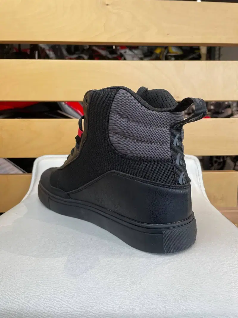 SCARPE MOTO STINGER Forma (2)
