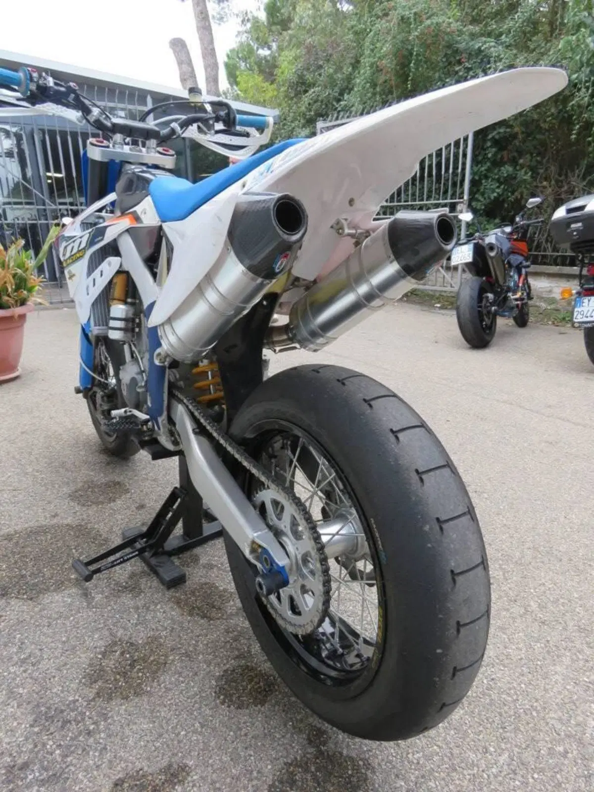 Tm Moto SMM 450 Fi ES (2016) (13)