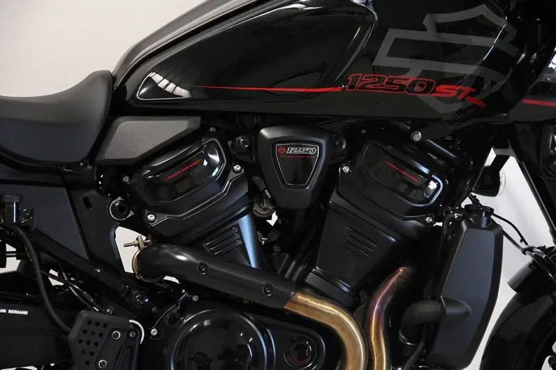 Harley-Davidson Pan America 1250 ST (2025 - 26) (4)
