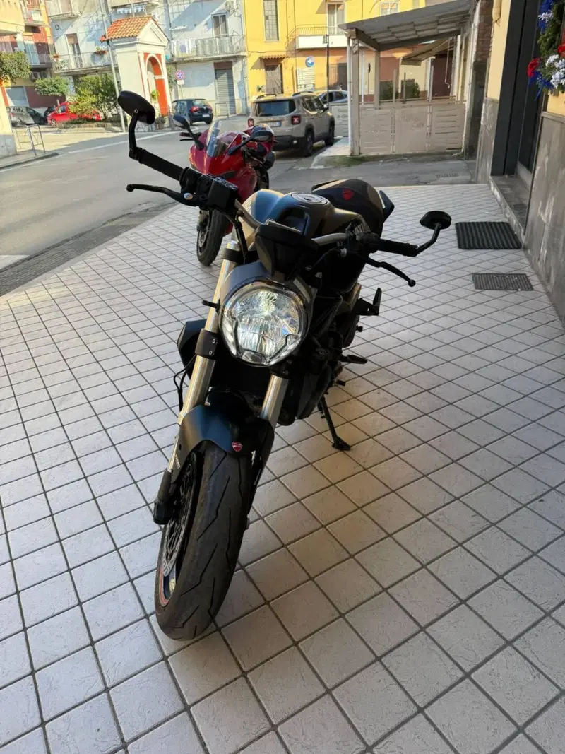 Ducati Monster 821 ABS (2014 - 17) (4)