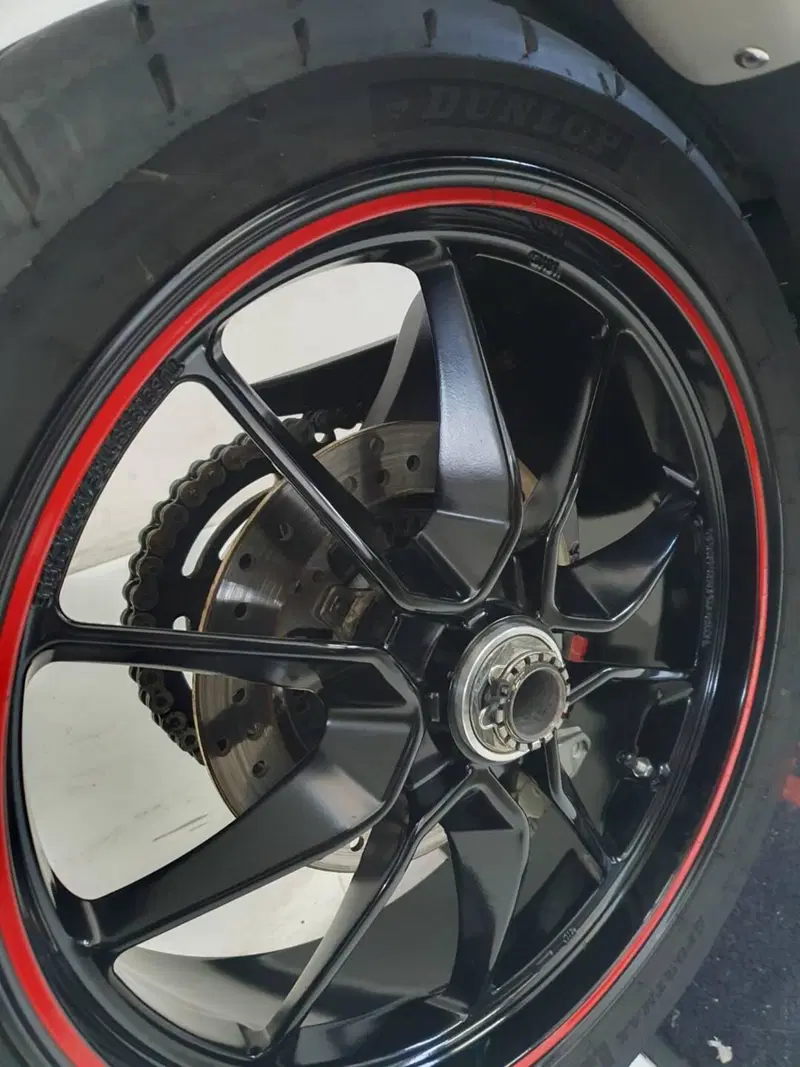 Ducati Hypermotard 939 (2016 - 18) (4)