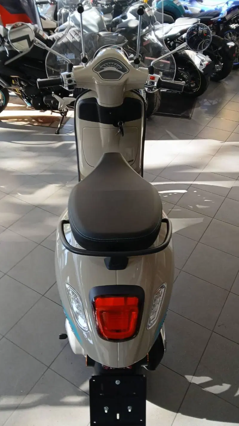 Vespa Primavera 125 (2024 - 25) (4)