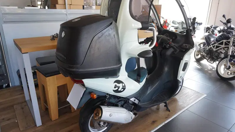 Bmw C1 200 Cat (2)