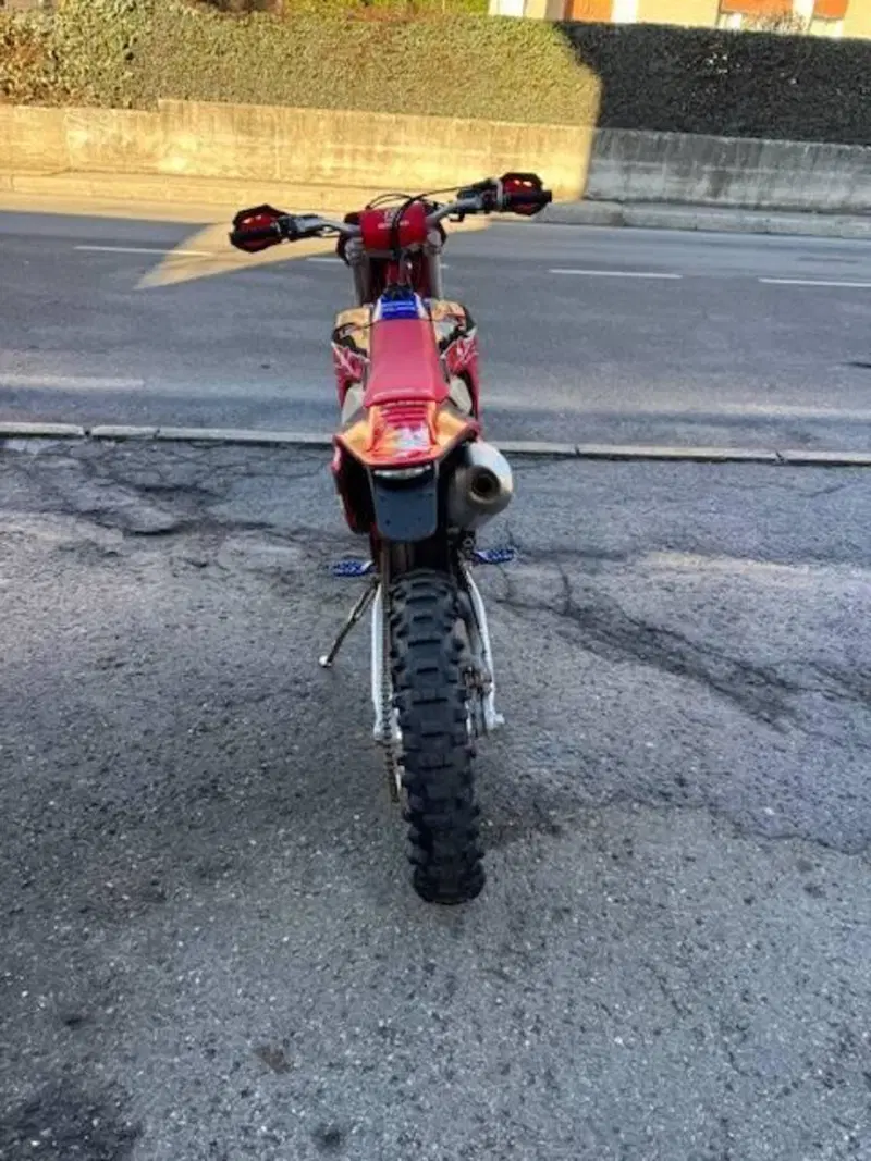 GASGAS EC 250 F (2024) (3)